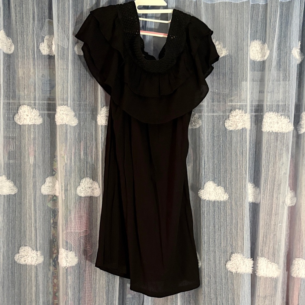 Elegant Black Ruffled Dress